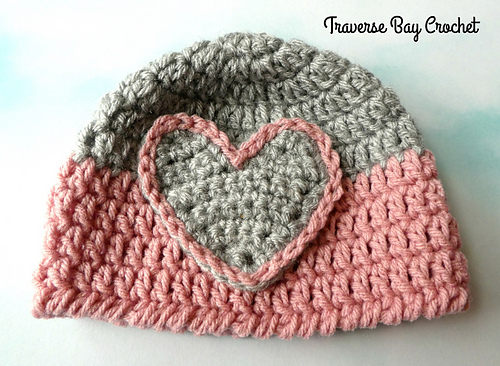 Darla heart beanie & bootie set photo 3