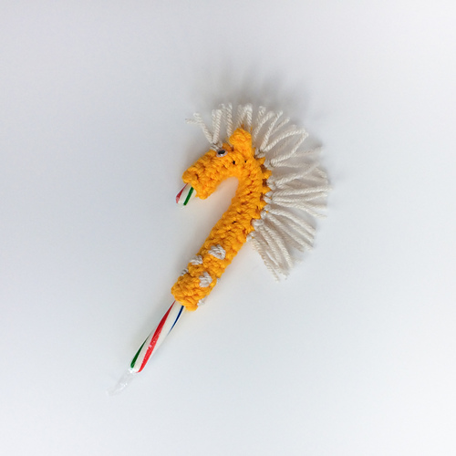 Ravelry Horse Candy Cane Cover pattern by Arina Purcella