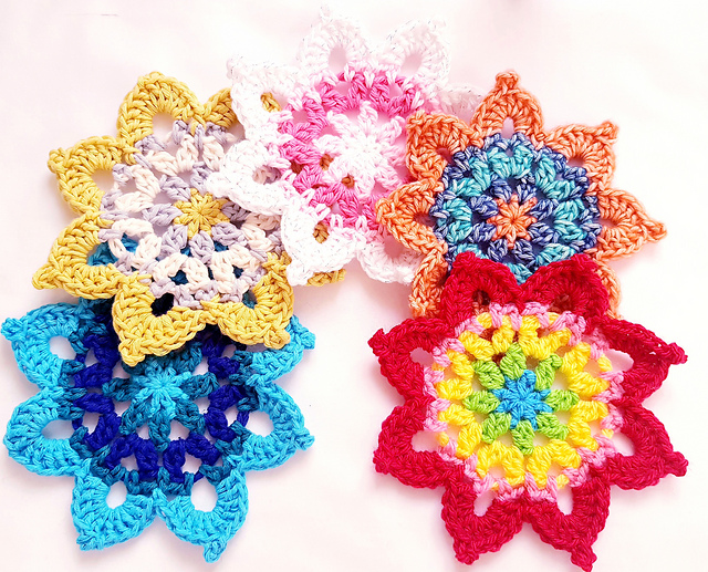 Ravelry Picot flower pattern by Buttonnose Crochet