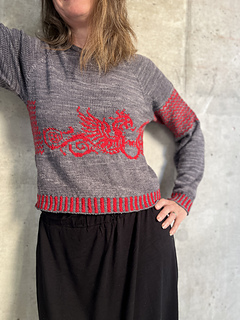 Red Dragon Sweater in "Schiefer" from Alte Künste und "Wollcraft 2026" from Frau Woellfchen