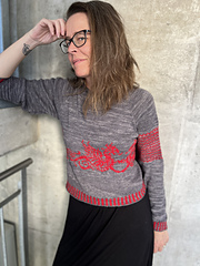 Red Dragon Sweater in "Schiefer" from Alte Künste und "Wollcraft 2026" from Frau Woellfchen