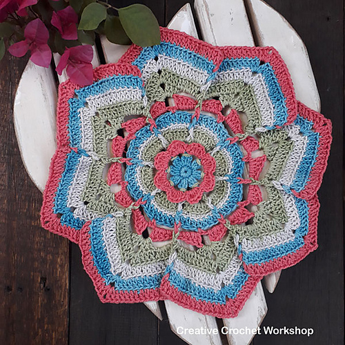 Flower Burst Potholder photo 2