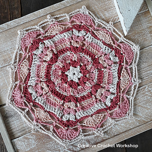 Sweet Hearts Doily photo 1