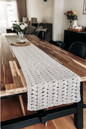 Summer Breeze Table Runner