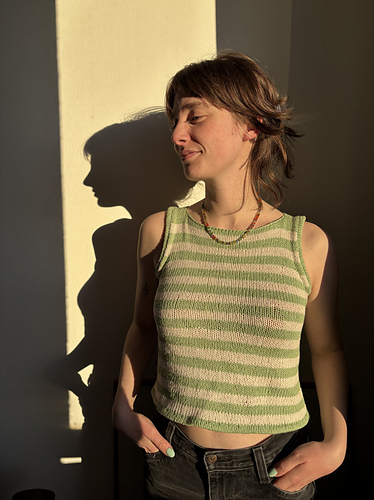 Lola Singlet