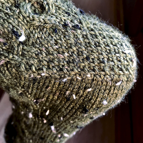 Ravelry Pickle Socks pattern by Yarn Treats