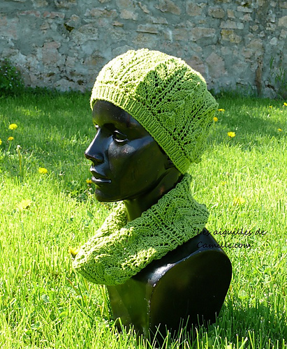 Selena Hat and Cowl photo 1