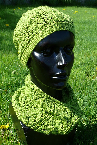 Selena Hat and Cowl photo 8