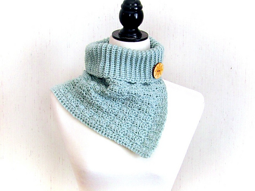 Winter Stylin' Cowl