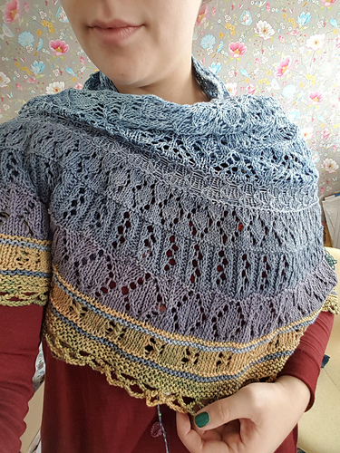 cozy moments shawl