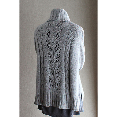 My first sweater! Sunday knits Nirvana yarn and the pattern isn't on