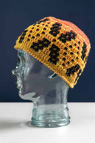LYS Day 2025 Xs and Ohs Mosaic Hat