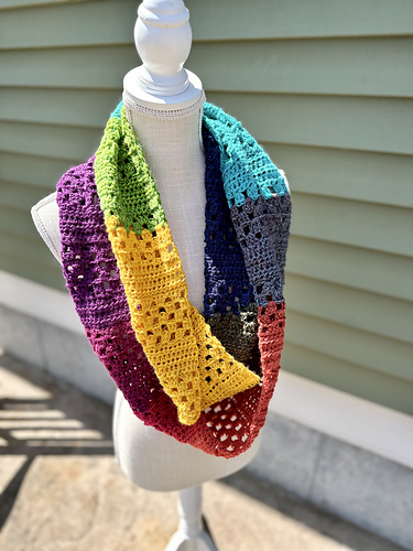 One Skein Granny Rows Scarf photo 4
