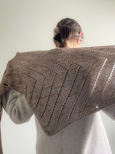 Ravelry: Valerie Shawl pattern by Cecilia García Rodrigo
