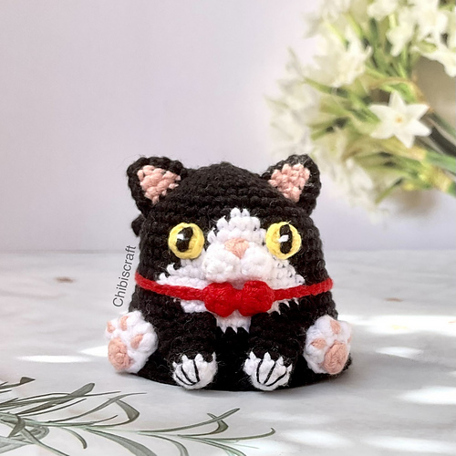 Tuxedo Cat Amigurumi - Febby Pranajaya