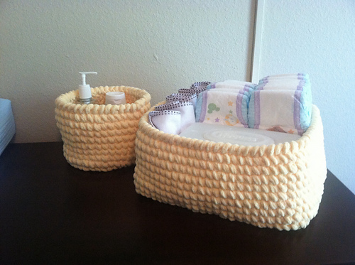 Bicolor basket photo 7