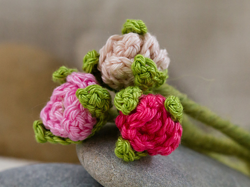 Ravelry: Small Crochet Rose pattern by Carmen Rosemann