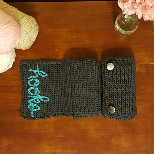 Double-Pocket Hook & Supply Case photo 2