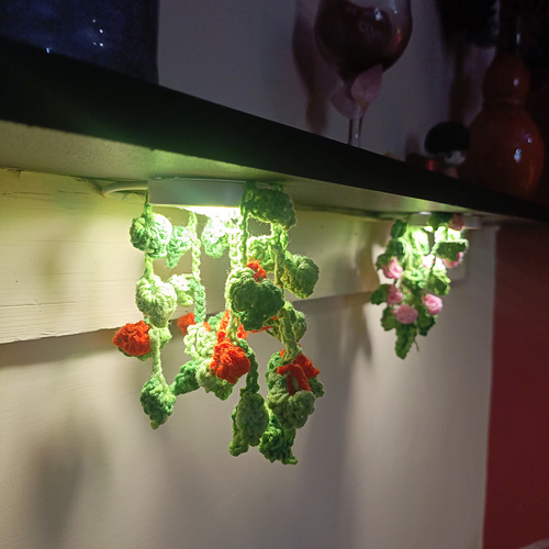 Vines Light Hanging
