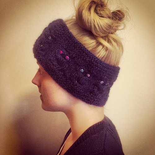 Ravelry A Hooted Earmuff/Headband pattern by Hope Duncan