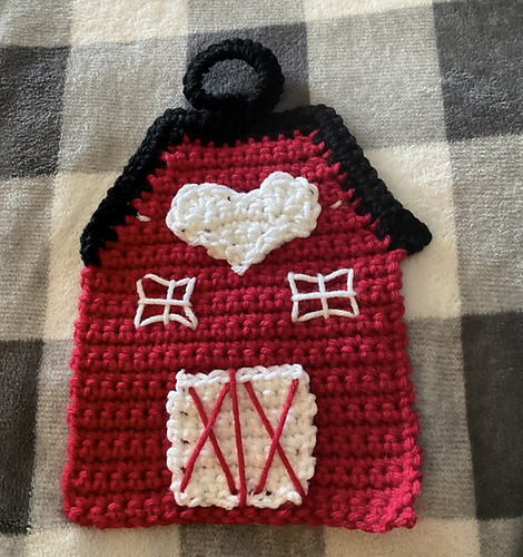 Red Barn Pot Holder
