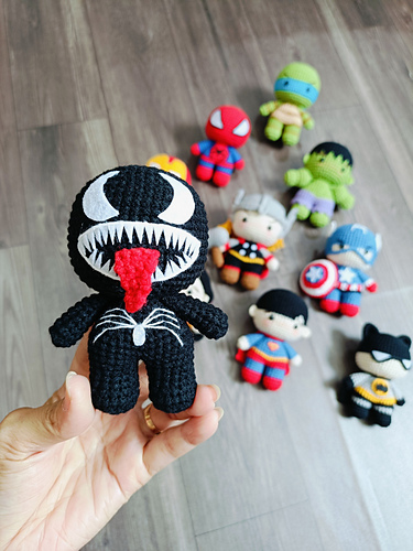 Venom nøkkelknippe - Lan Tran