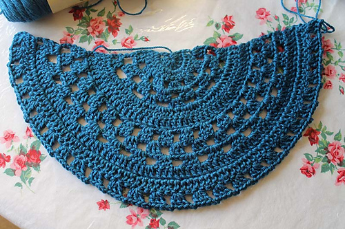 One Ball Half Moon Shawl #60831A photo 3