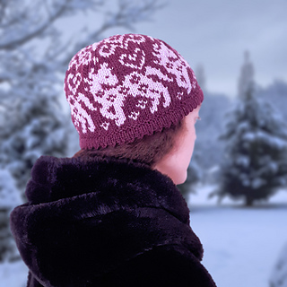 Prancing Ponies Large Hat with Picot Cuff