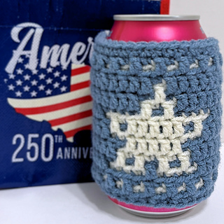 Learn how to Mosaic Crochet with this Star Can Cozy