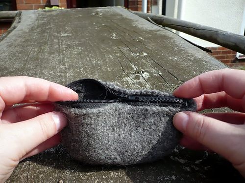Felted Coin or Notions Purse photo 8