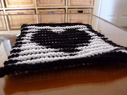 Black & White Valentine Heart Illusion Knitting photo 5