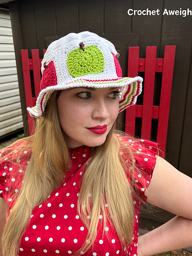 Apple Orchard Bucket Hat