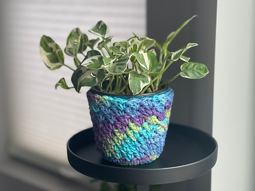 Plant Pot Sweater