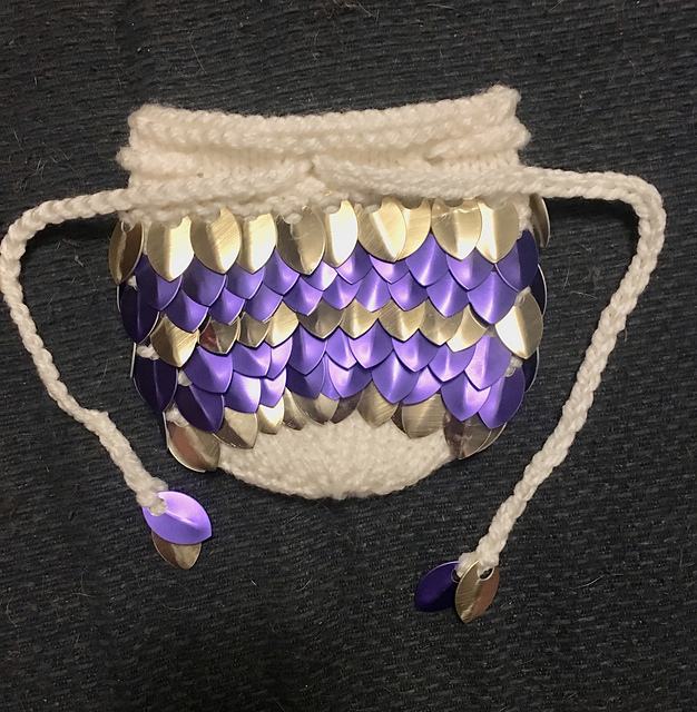 Ravelry Scale Mail Dice Bag pattern by Crysta McKenney