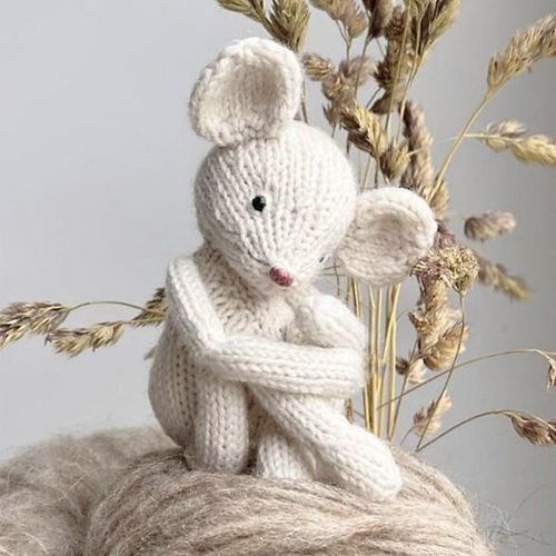 Ravelry: Pixie the mouse pattern by Maria Nikulina