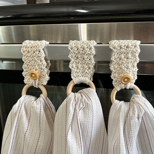 Cedar Ridge Towel Holder