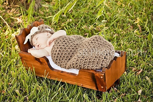 crochet cocoon and hat