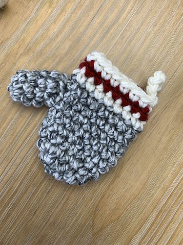 Ravelry: Mitt Mini Christmas Ornament pattern by Cyprianne Nolan
