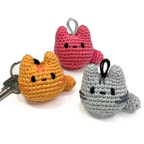 Cat Keychain Amigurumi photo 4