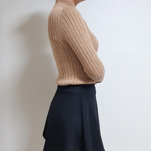 Sløv/Tåkete Turtleneck Genser - Jang Yi