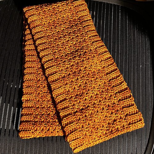 V Stitch Ridge Scarf photo 6