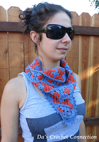 Mini Granny Square Bandana photo 3
