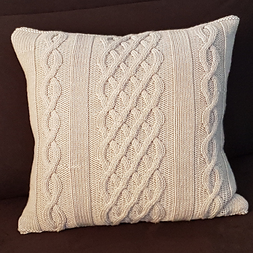 Ravelry 18335 Norfolk Pillow pattern by DROPS design