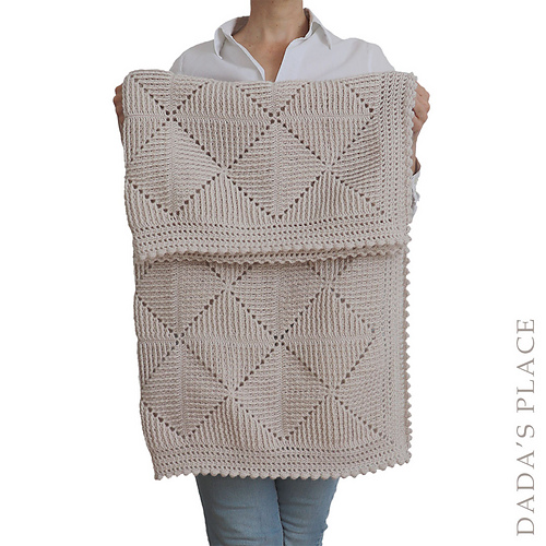 Dorothea blanket photo 3