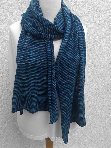 Ravelry: Alla Moda pattern by Gina Bonomo