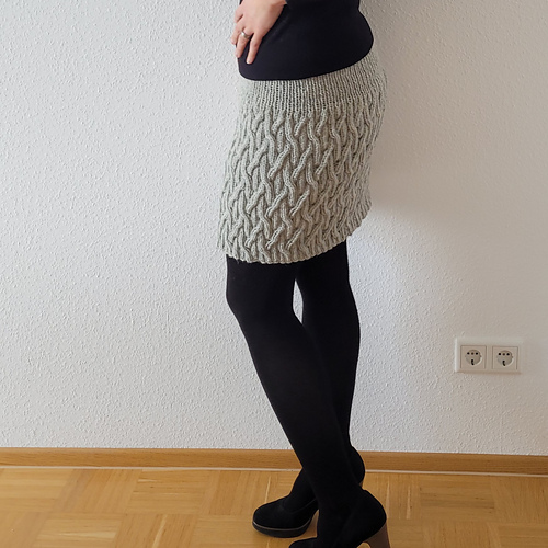 Ravelry: Ancestors Skirt pattern by Flora Kennedy