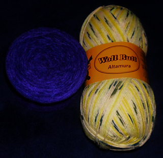 11.03.2025 Nummer 5 verpaart mit kuscheligem Beilaufgarn in Lila