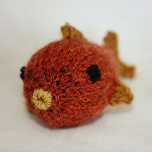 Ravelry Jingle Fish Cat Toy pattern by Dooley and Spud