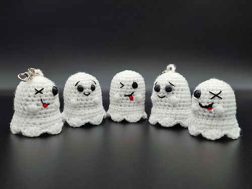 Ravelry: Mini Ghost Halloween pattern by DreamWeave Creations