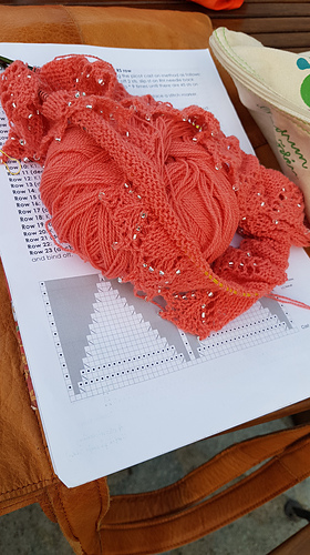 shawl with beads in cashmere lace, colour Starfish